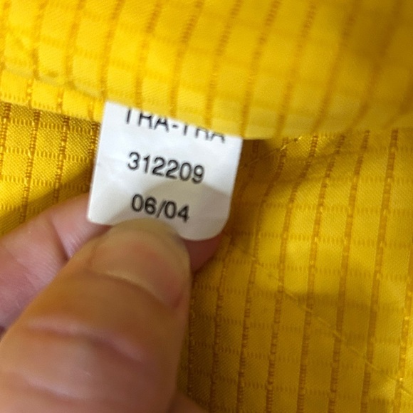 Tommy Hilfiger Vintage Yellow Quilted Vest  Insert Women’s Medium Outerwear Fall - Picture 9 of 16